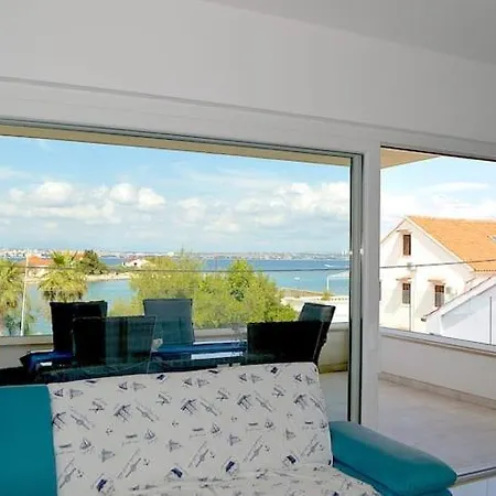 Apartment Apartman Palma Preko